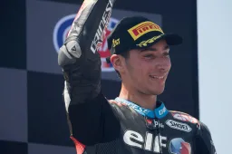 Superbike: Toprak non si ferma più "Mi manca solo la vittoria"