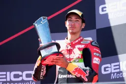 Superbike: Toprak Razgatlioglu va in Yamaha, adesso è fatta