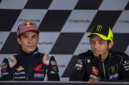 MotoGP, Marc Marquez: "Valentino Rossi fa qualcosa di speciale"