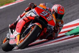 MotoGP, Cal Crutchlow: "Marc Marquez non ha i nostri problemi"