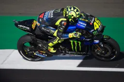 Valentino Rossi chiede il forcellone in carbonio: "Misano test importante"