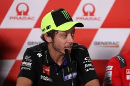 Carlos Checa: "Rossi un'incognita, Vinales può battere Marquez"