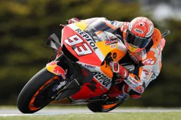 MotoGP Phillip Island: Marquez implacabile, Vinales KO, 8° Rossi