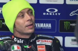 MotoGP, Valentino Rossi 'batticuore': "Bella partenza, ma lento sul rettilineo"
