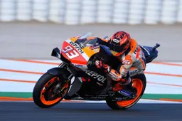 MotoGP, Lucchinelli: "Marquez non ha paura di Rossi"