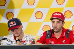 MotoGP, Andrea Dovizioso-Ducati: è guerra di cifre