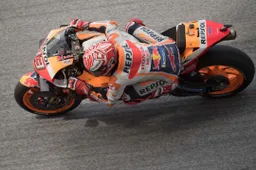 MotoGP, Marc Marquez a Sepang in versione 2020