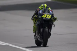 Valentino Rossi: "Yamaha veloce sul giro, in gara gli altri sono davanti"