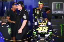 Valentino Rossi, una mossa di mercato che sorprende la MotoGP