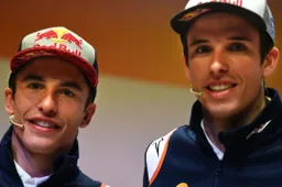 MotoGP, Alex e Marc Marquez: allenamenti in casa e video "spy"