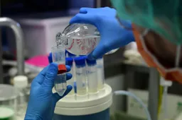 Coronavirus Italia, bollettino 16 aprile: 3.786 nuovi casi, 525 deceduti