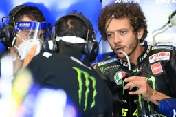 MotoGP, Valentino Rossi: "Non ho firmato, ma sarò con Petronas al 99%"