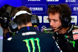 MotoGP, Valentino Rossi: "La mia situazione diversa da Jorge Lorenzo"