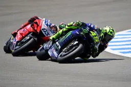 MotoGP, Pecco Bagnaia e Valentino Rossi: l'allievo sulla scia del maestro