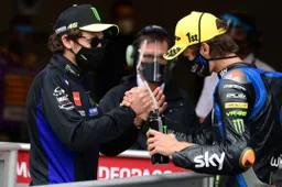 MotoGP, Valentino Rossi: "Spero che mio fratello resti in Moto2"