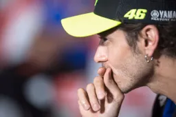 Pablo Nieto: "Valentino Rossi da casa ci fa la guerra"