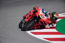 MotoGP, Zarco preoccupa Bagnaia: "Se vince va nel team ufficiale"