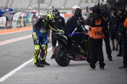 MotoGP, Valentino Rossi scomunica Yamaha: "Servono investimenti e gente nuova"