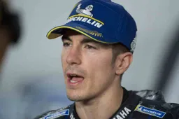 MotoGP, Maverick Vinales vietato sbagliare: il futuro bussa alla porta