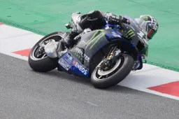 MotoGP, inizia l'era Vinales-Galbusera: nuovi holeshot e parafango