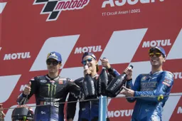 MotoGP, Joan Mir "candidato" Yamaha: Fabio Quartararo risponde...
