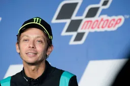 MotoGP, Valentino Rossi prove da manager: "Non vendo la VR46"