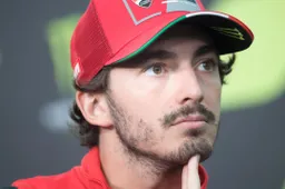 MotoGP, Pecco Bagnaia mastica amaro: "Bisogna parlare con Michelin"