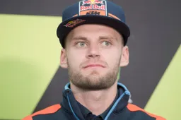 MotoGP, Brad Binder difende il fratello Darryn: "Non è facile per lui"