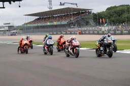 MotoGP, rivoluzione carburante in agguato: team sul piede di guerra