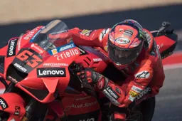 LIVE MotoGP Austin: lo sceriffo Marquez trionfa, Quartararo-Bagnaia sul podio