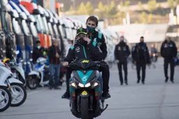 MotoGP, tre ipotesi per Valentino Rossi: "Nuovo capitolo, devo capire meglio"