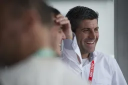 Superbike: Dorna spinge in una direzione, i Costruttori al contrario