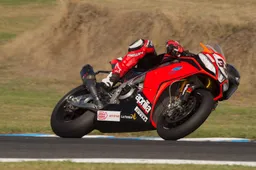 SBK Aragon FP2 Sykes torna davanti, Savadori splendido 5° tempo