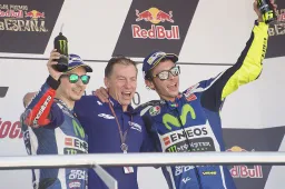 MotoGP Le Mans  Rossi-Lorenzo in rotta di collisione