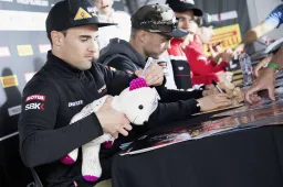 Superbike: Xavi Fores scalpita, Kawasaki Puccetti lo aspetta