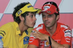 Valentino Rossi vs Loris Capirossi: la sfida continua a Yas Marina