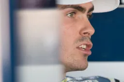 Superbike: Loris Baz "Che spavento ragazzi!"
