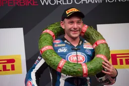 Supersport: Paura per Lucas Mahias, incidente stradale in Thailandia