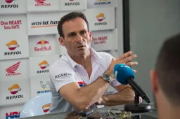 MotoGP, Alberto Puig: "L'infortunio di Lorenzo sconvolge i piani"