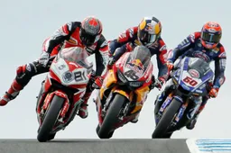 Superbike: Australia grande show, ma i problemi restano