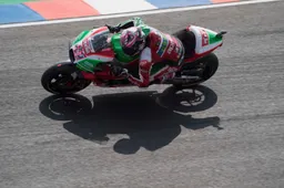 MotoGP: Aprilia "Saremo la sorpresa" Un big italiano nel mirino: Petrucci o Iannone?