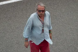 MotoGP: Carlo Pernat vs Max Biaggi, chi prenderà in mano l'Aprilia?