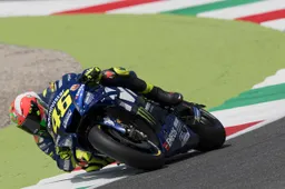 MotoGP Mugello, Valentino Rossi sul podio: "Adesso serve aiuto dal Giappone"