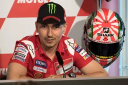 MotoGP, Jorge Lorenzo solleva il malumore Ducati: "Molti si pentono..."