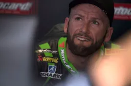 Superbike: BMW fa sul serio, Tom Sykes nel mirino!