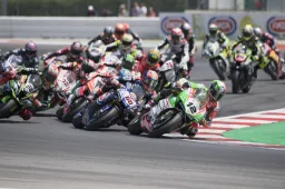 Superbike: Team Barni e Xavi Forés beffati due volte, Misano è stregata