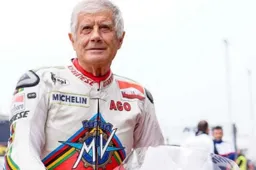 La MotoGP presente a Monza: Giacomo Agostini sul traguardo