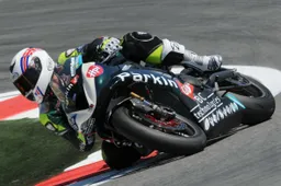 Supersport: Triumph al lavoro per risolvere i problemi