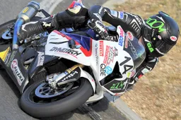 ASBK Queensland Gara 1: terza vittoria di fila per Glenn Allerton