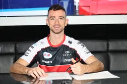 Clamoroso ritorno di Glenn Irwin in PBM Ducati